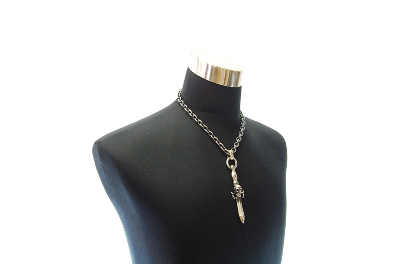 Dagger With Skull With H.W.O Pendant[P-46] / Three-fifths Chain & Half T-bar Necklace[N-72] (50cm)