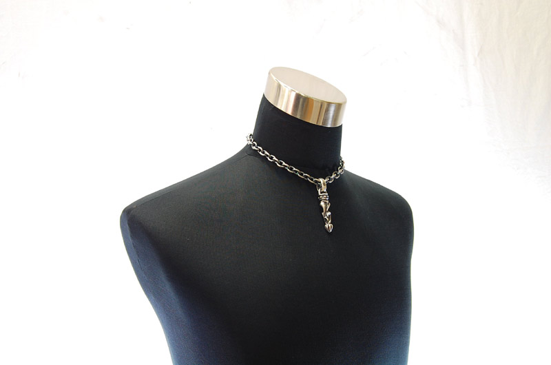 Stud Bolo Tip With H,W,O Pendant[P-160] / Three-fifth Chain Necklace[N-72] (43cm)