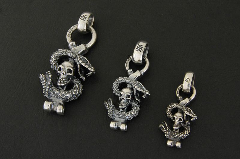 SkullOn Snake With H.W.O Pendant / Half SkullOn Snake With H.W.O Pendant / Quarter SkullOn Snake With H.W.O Pendant