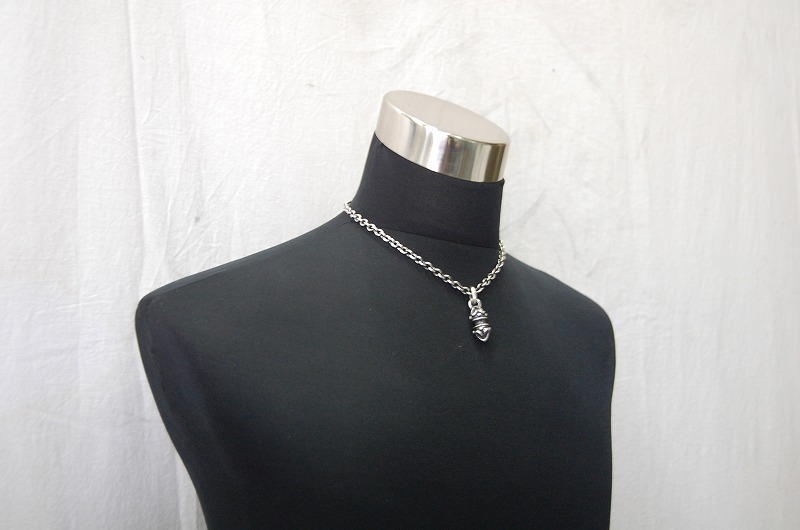 Sculpted Oval Oval Pendant[P-188] / Quater Chain & Classic T-bar Necklace[P-99] (45cm)